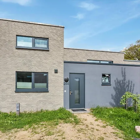 2 Bedroom Lovely In Lembruch-duemmer Holiday home *